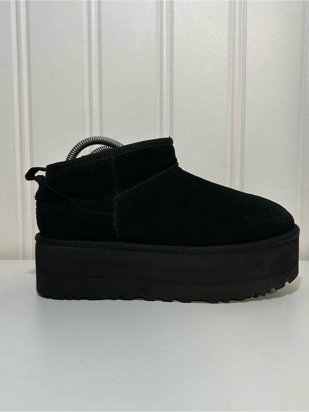 UGG classic ultra mini Black Platform Slip-On Ankle Boot lined women’s 8